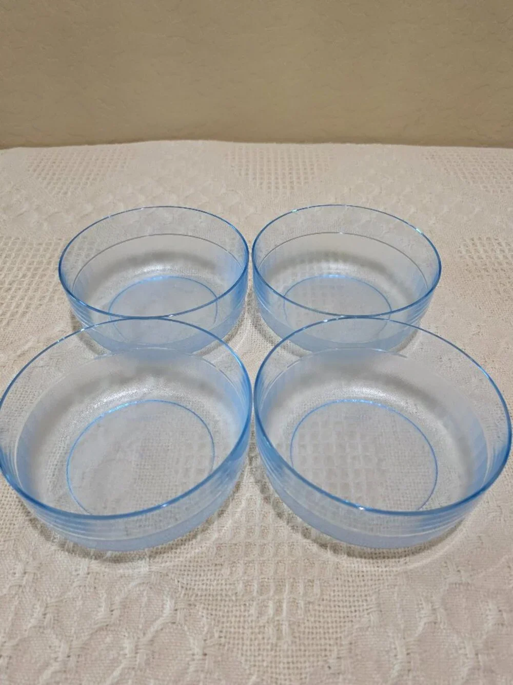 Authentic Tupperware Preludio Transparent Blue Acrylic Cereal Soup Bowls 2108